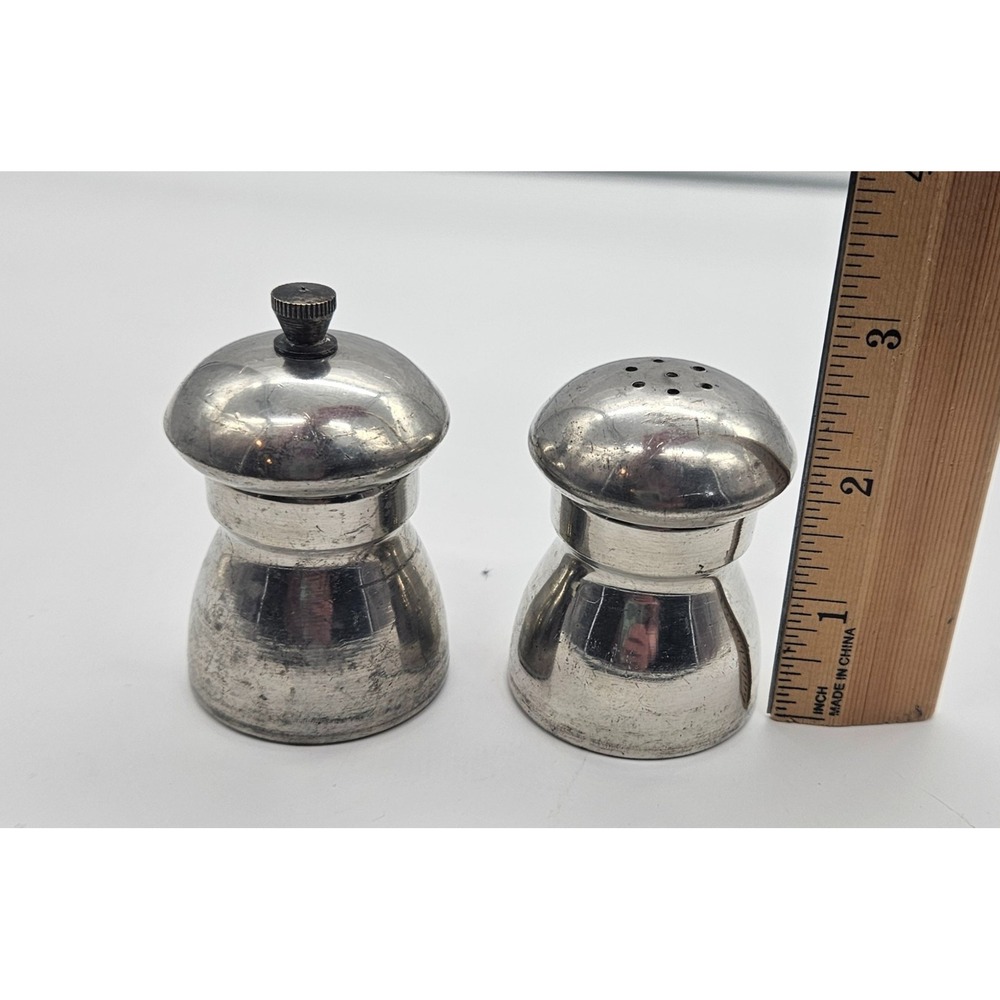 Raimond Pewter - Salt Shaker and Pepper Grinder - made in Italy - 2" tall - Picture 12 of 12